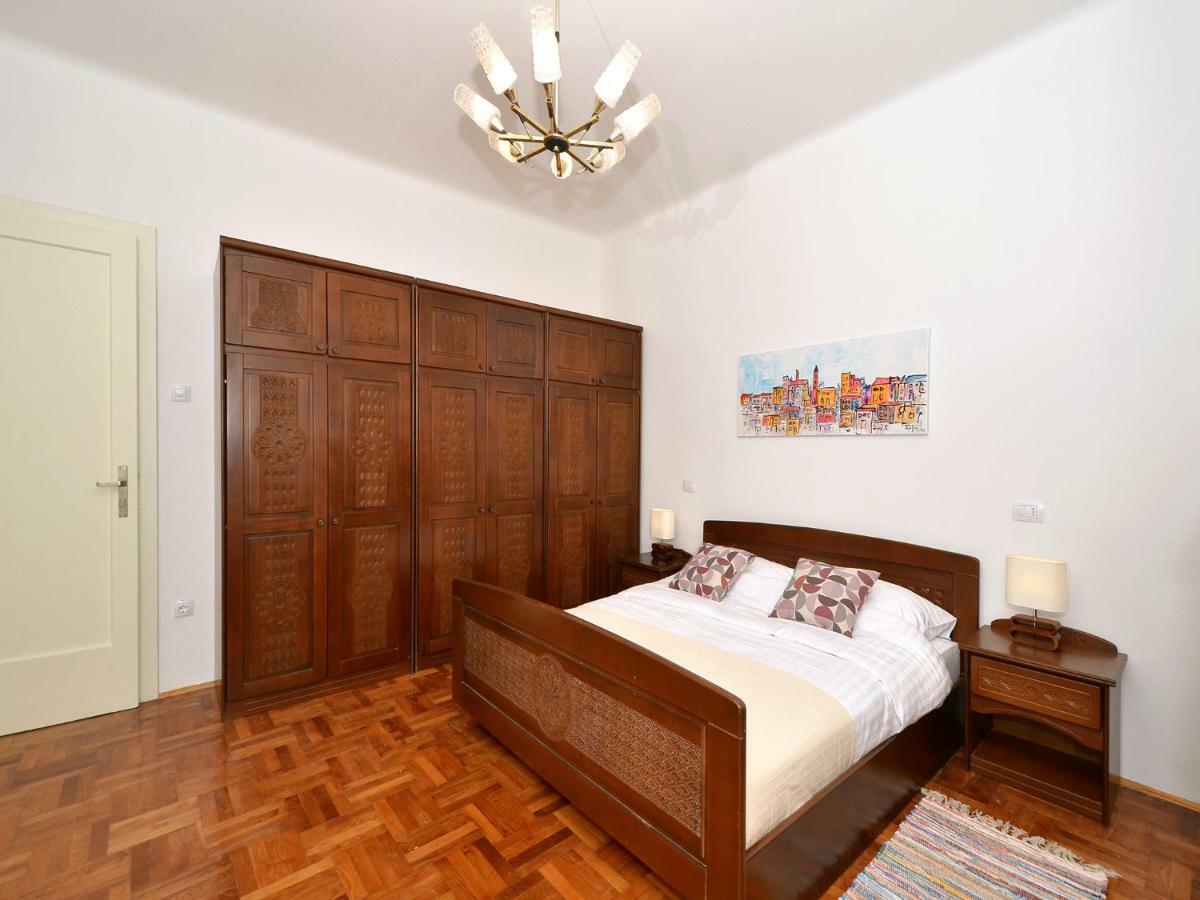 Zagrebacka 13 Lägenhet Split Exteriör bild